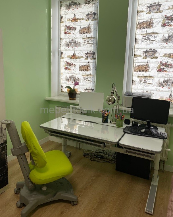 Дитячий стіл Mealux Sherwood XL Multicolor Energy Lite Дитячий стіл Mealux Sherwood XL Multicolor Energy Lite
